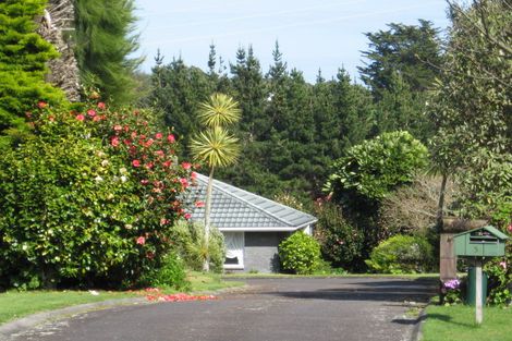 Photo of property in 5 Byron Place, Whalers Gate, New Plymouth, 4310