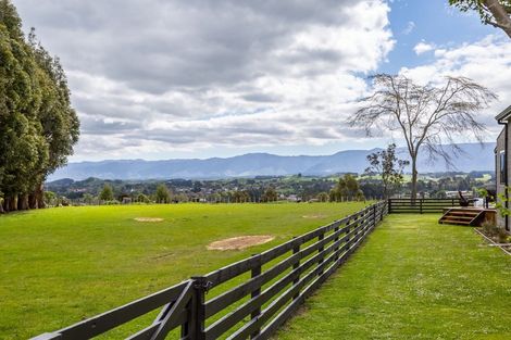 Photo of property in 423 Tipapakuku Road, Dannevirke, 4976