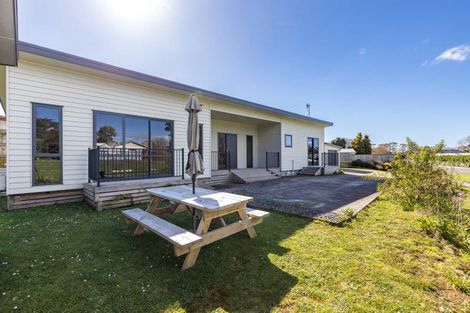 Photo of property in 20 Bosworth Street, Egmont Village, 4372