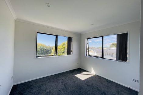 Photo of property in 32b Edinburgh Avenue, Rosehill, Papakura, 2113