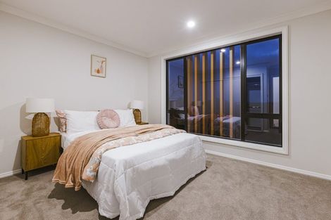 Photo of property in 28 Catalina Avenue, Rosehill, Papakura, 2113