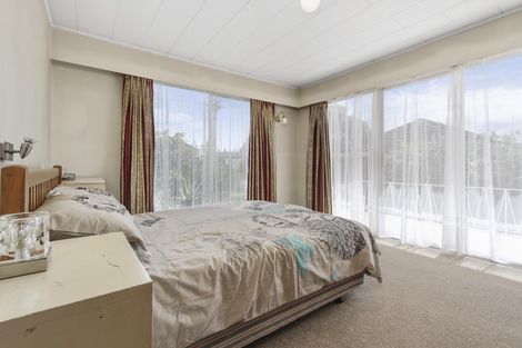 Photo of property in 41 Hepburn Road, Glendene, Auckland, 0602