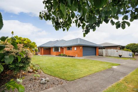 Photo of property in 38 Parnell Heights Drive, Kelvin Grove, Palmerston North, 4414