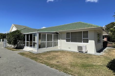 Photo of property in 54 Withells Road, Avonhead, Christchurch, 8042