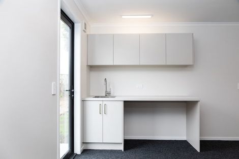 Photo of property in 8 Henui Street, Strandon, New Plymouth, 4312