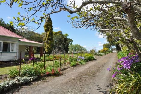 Photo of property in 244 Matakohe West Road, Matakohe, 0594