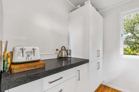 Photo of property in 170 Old Farm Road, Hamilton East, Hamilton, 3216