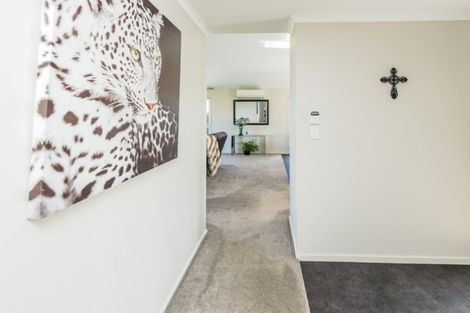 Photo of property in 37 Magnolia Crescent, Tawhero, Whanganui, 4501