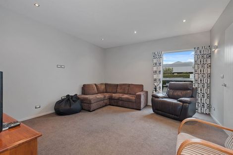 Photo of property in 28 Armour Place, Halswell, Christchurch, 8025