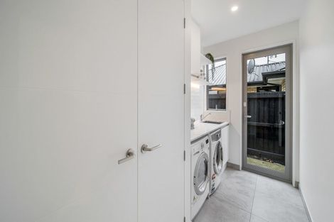 Photo of property in 2 Guyon Street, Marshland, Christchurch, 8083