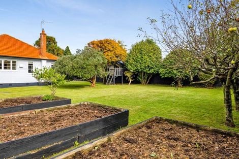 Photo of property in 230 South Road, Hawera, 4610