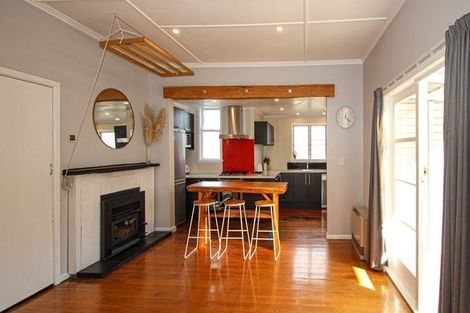 Photo of property in 1212 Caroline Road, Mayfair, Hastings, 4122