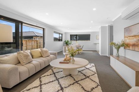 Photo of property in 137a Winchester Street, Levin, 5510