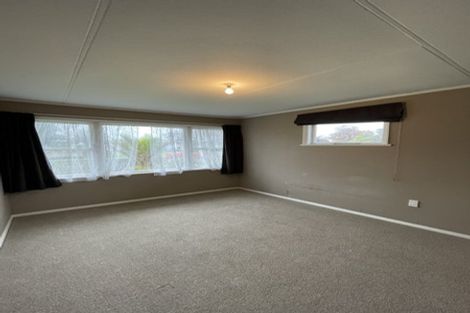 Photo of property in 38 Catlins Crescent, Milson, Palmerston North, 4414