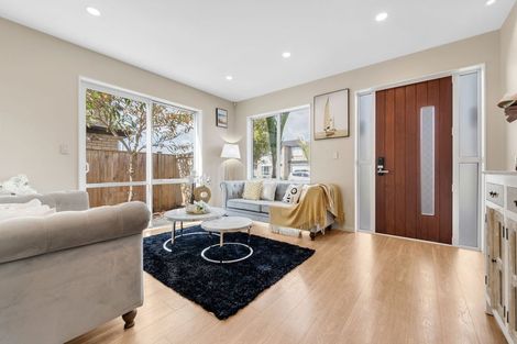 Photo of property in 23 Rohi Place, Flat Bush, Auckland, 2019