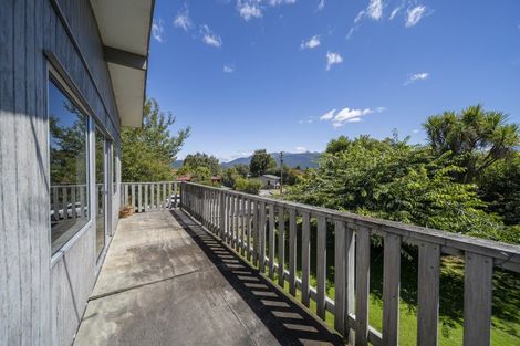 Photo of property in 233 Milford Road, Te Anau, 9600
