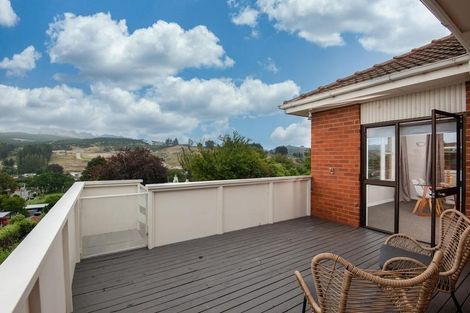 Photo of property in 10 Scotland Terrace, Green Island, Dunedin, 9018