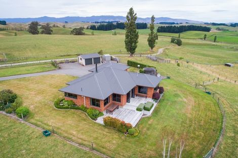 Photo of property in 158 Finnis Road, Pohangina, Feilding, 4775