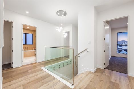 Photo of property in 34 Takurua Terrace, Orewa, 0931