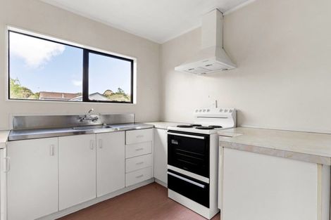 Photo of property in 49 Meadowvale Rise, Titirangi, Auckland, 0604