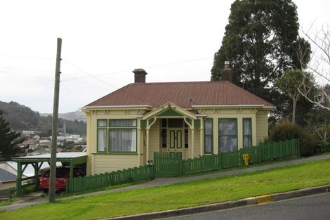 Photo of property in 18 Burns Street, Port Chalmers, 9023