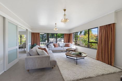 Photo of property in 14 Norfolk Rise, Waiuku, 2123