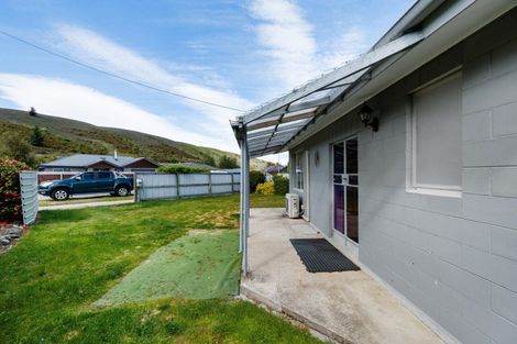 Photo of property in 97 Shields Street, Clyde, 9330