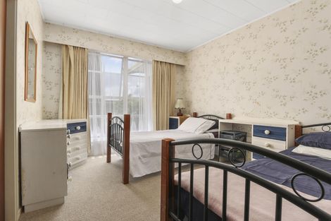 Photo of property in 41 Hepburn Road, Glendene, Auckland, 0602