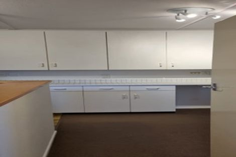 Photo of property in 18 Saulbrey Grove, Woburn, Lower Hutt, 5010