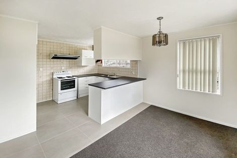 Photo of property in 15 Pisces Road, Glen Eden, Auckland, 0602