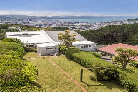 Photo of property in 9 Connaught Terrace, Brooklyn, Wellington, 6021