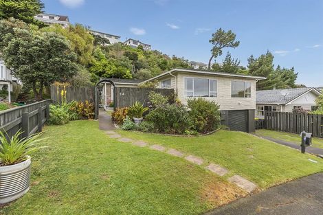 Photo of property in 14 Findhorn Place, Papakowhai, Porirua, 5024