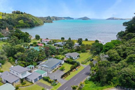 Photo of property in 281 Colville Road, Coromandel, 3584