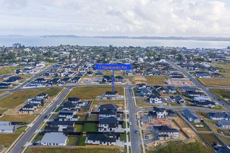Photo of property in 17 Hapukupuku Avenue, Beachlands, Auckland, 2018