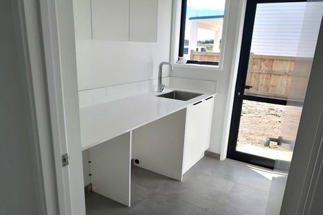 Photo of property in 90 Kahui Parade, Karaka, Papakura, 2113