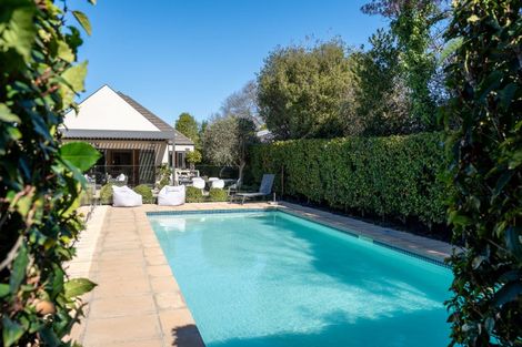 Photo of property in 119 Jeffreys Road, Strowan, Christchurch, 8052