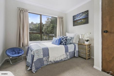 Photo of property in 26 Kingsclere Place, Goodwood Heights, Auckland, 2105
