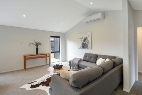 Photo of property in 2b Duke Street, Papakura, 2110