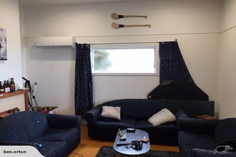 Photo of property in 60 Mortimer Terrace, Brooklyn, Wellington, 6021