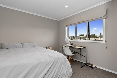 Photo of property in 2/144 Old Farm Road, Hamilton East, Hamilton, 3216