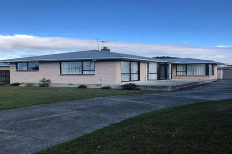 Photo of property in 7 Compton Street, Woolston, Christchurch, 8062