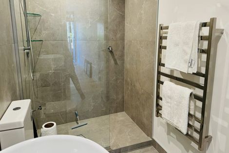 Photo of property in 1/324 Beach Road, Campbells Bay, Auckland, 0630