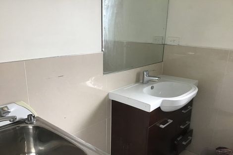 Photo of property in 4 Vanguard Road, Kelston, Auckland, 0602