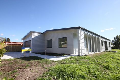 Photo of property in 14 Lynette Place, Mangere, Auckland, 2022