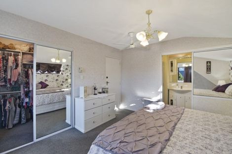 Photo of property in 11 Kedleston Drive, Avonhead, Christchurch, 8042