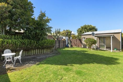 Photo of property in 11 Penrhyn Place, Mount Maunganui, 3116