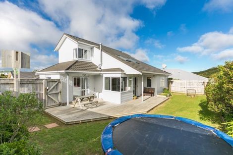 Photo of property in 7 Ashton Fitchett Drive, Brooklyn, Wellington, 6021