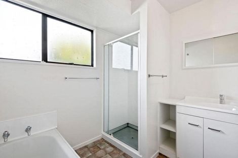 Photo of property in 18 Resolution Place, Bryndwr, Christchurch, 8053