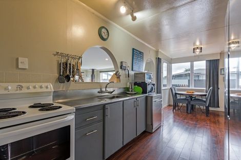 Photo of property in 25 Seaforth Avenue, Milson, Palmerston North, 4414