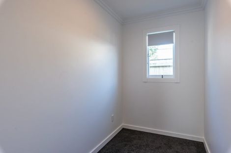 Photo of property in 10-10a Waimea Road, Waikanae Beach, Waikanae, 5036